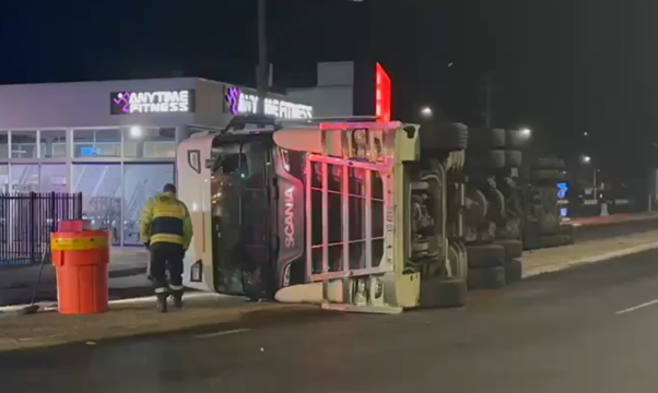 Coffs truck rollover sparks Highway delays