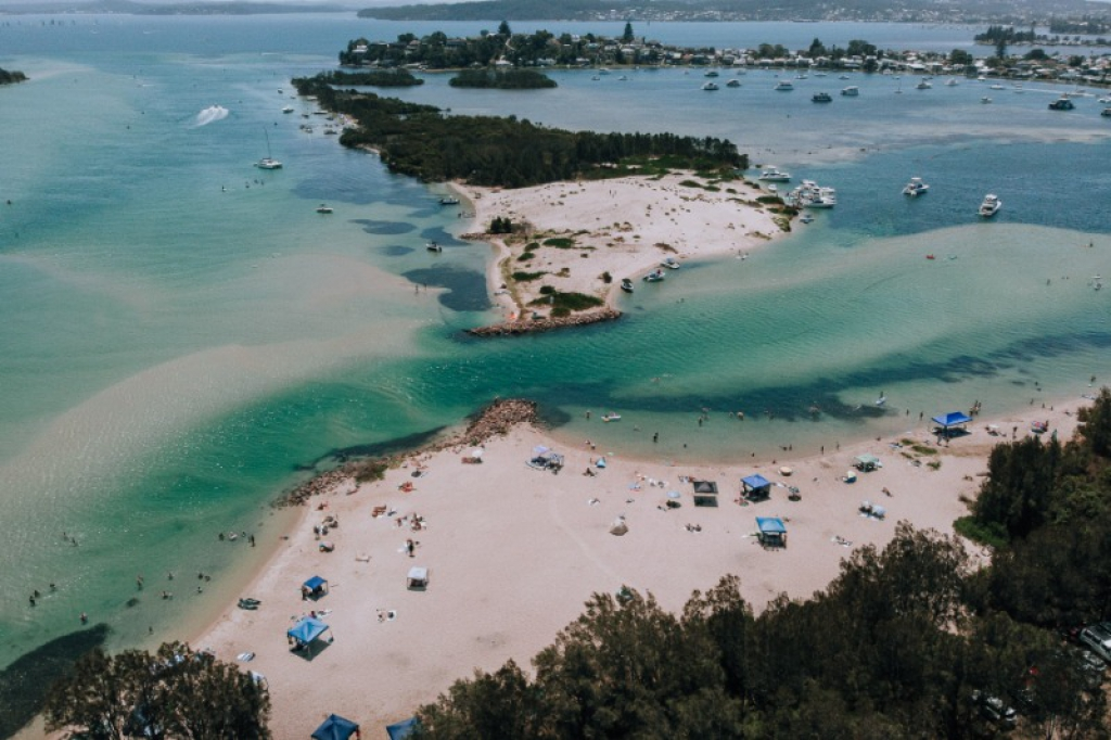 Is it time for Lake Macquarie's popular Naru Beach to have a proper road?