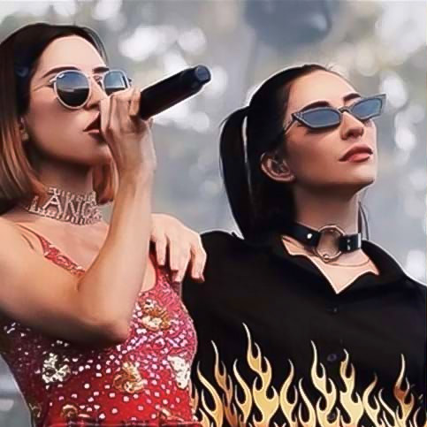 HIGHLIGHT: The Veronicas Reveal What It's Like To Date As Twins