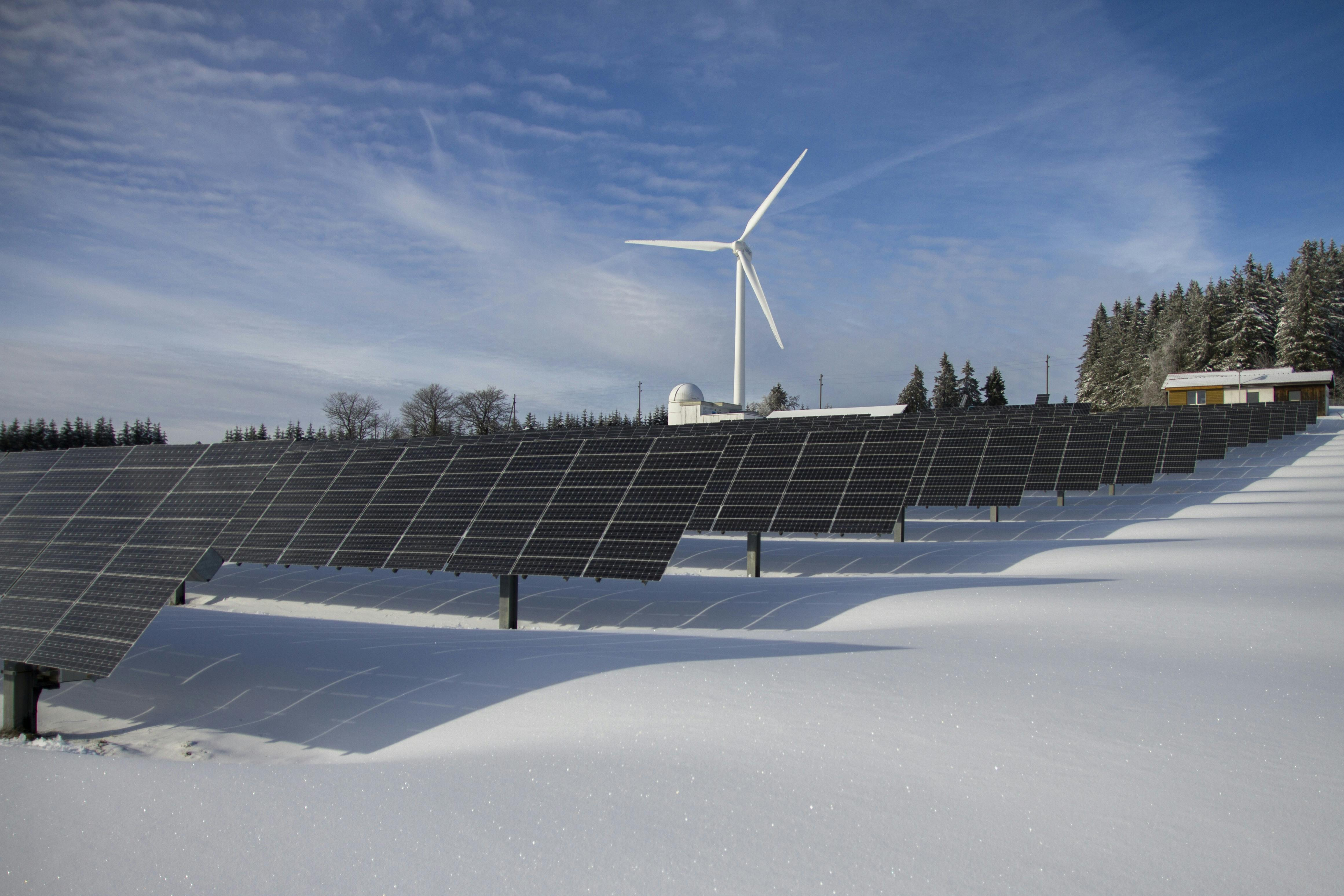 Poll finds majority of Queenslanders support transition to renewable energy