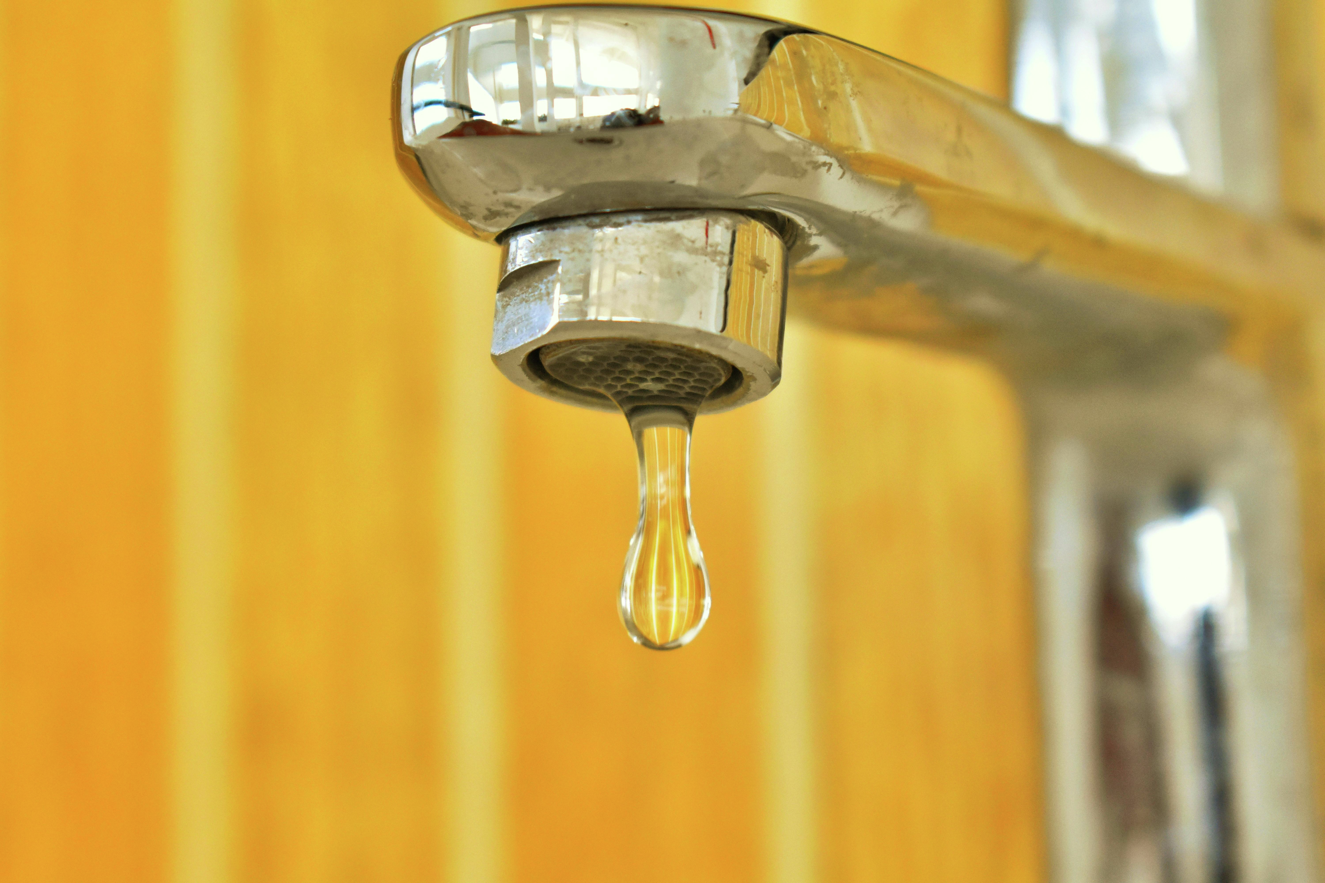 Cairns North and Smithfield residents urged to report discoloured tap water