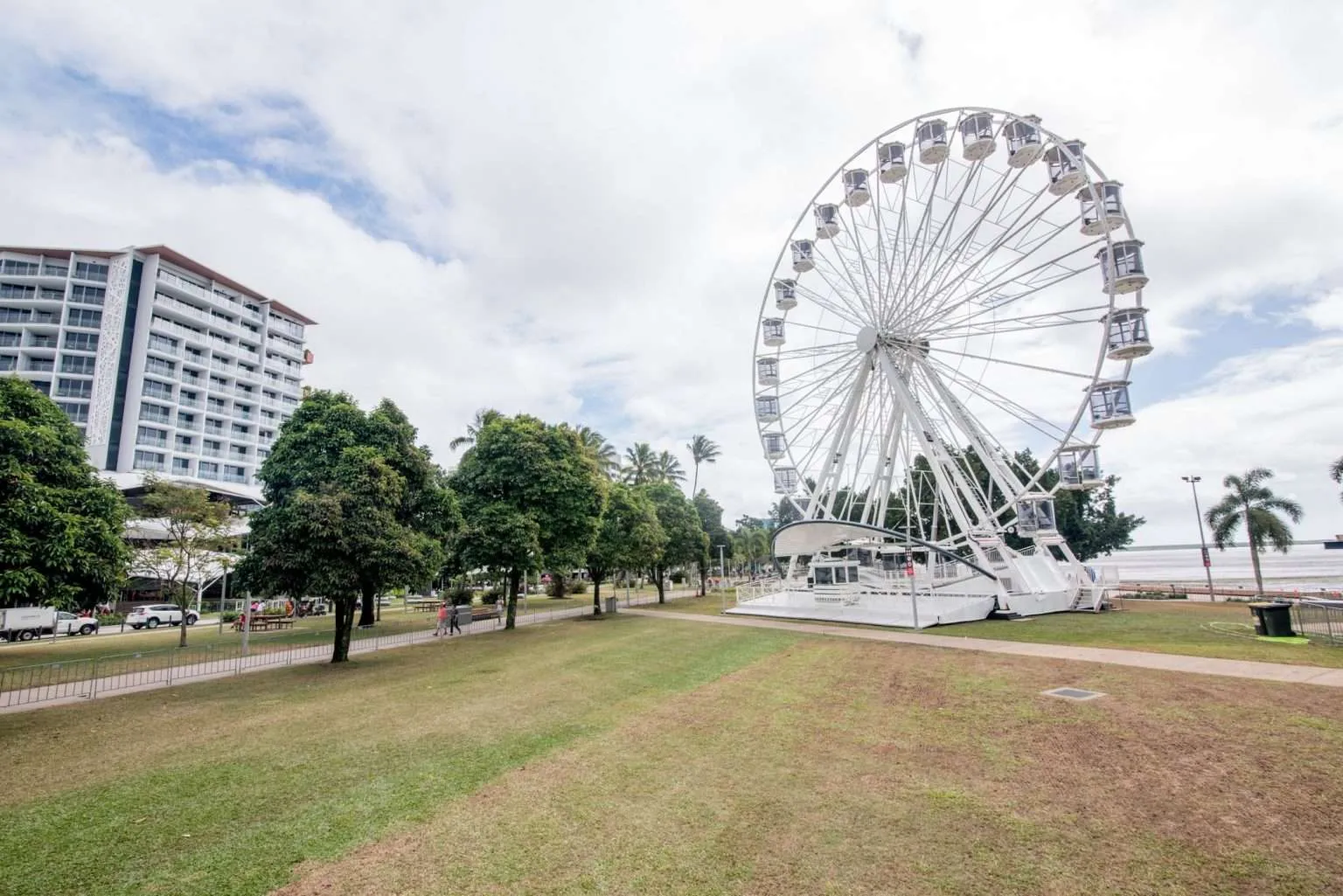 Ferris Wheel to get temporary replacement