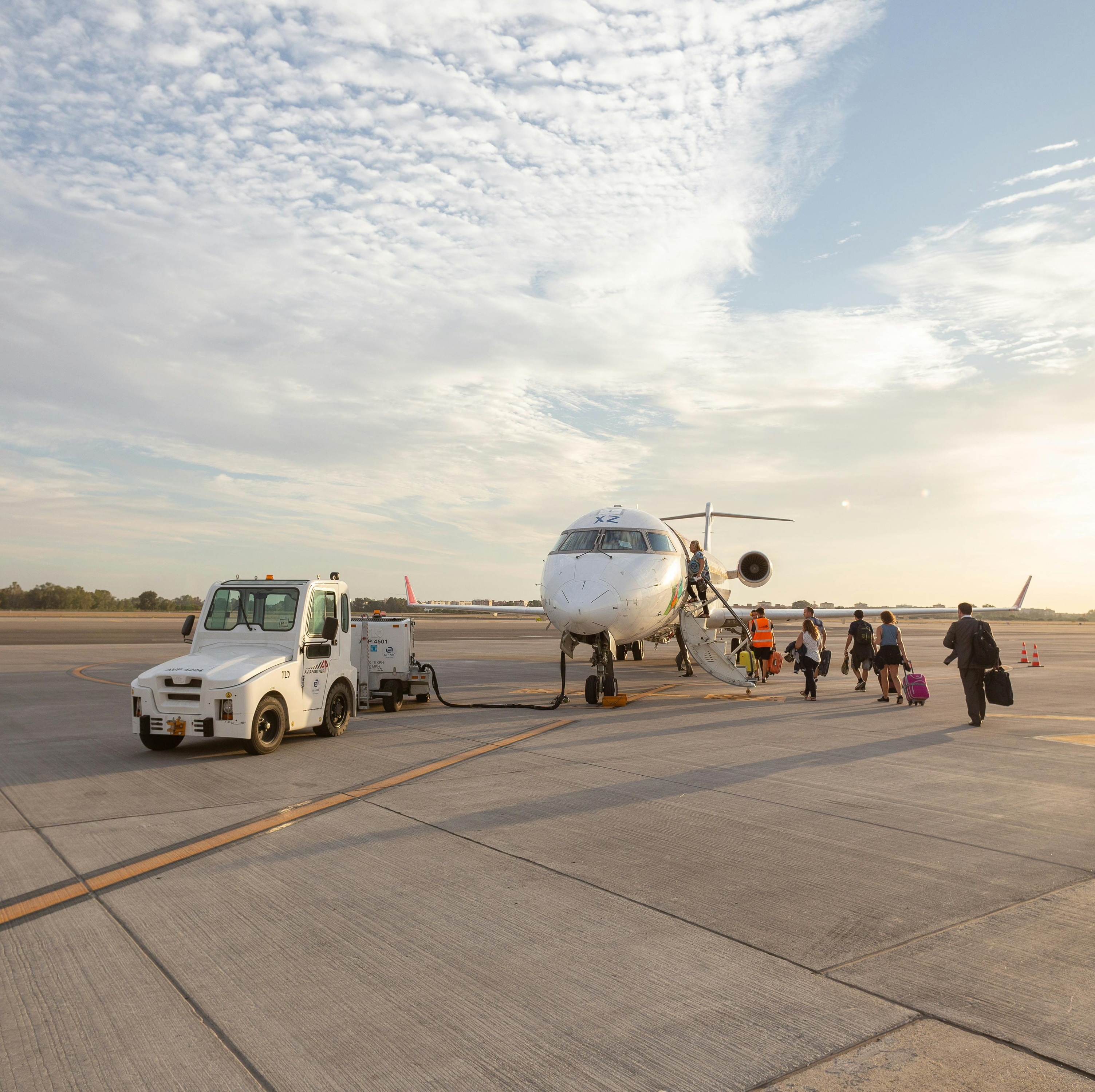 Townsville Airport could be at high risk if aviation firefighters strike on April 15