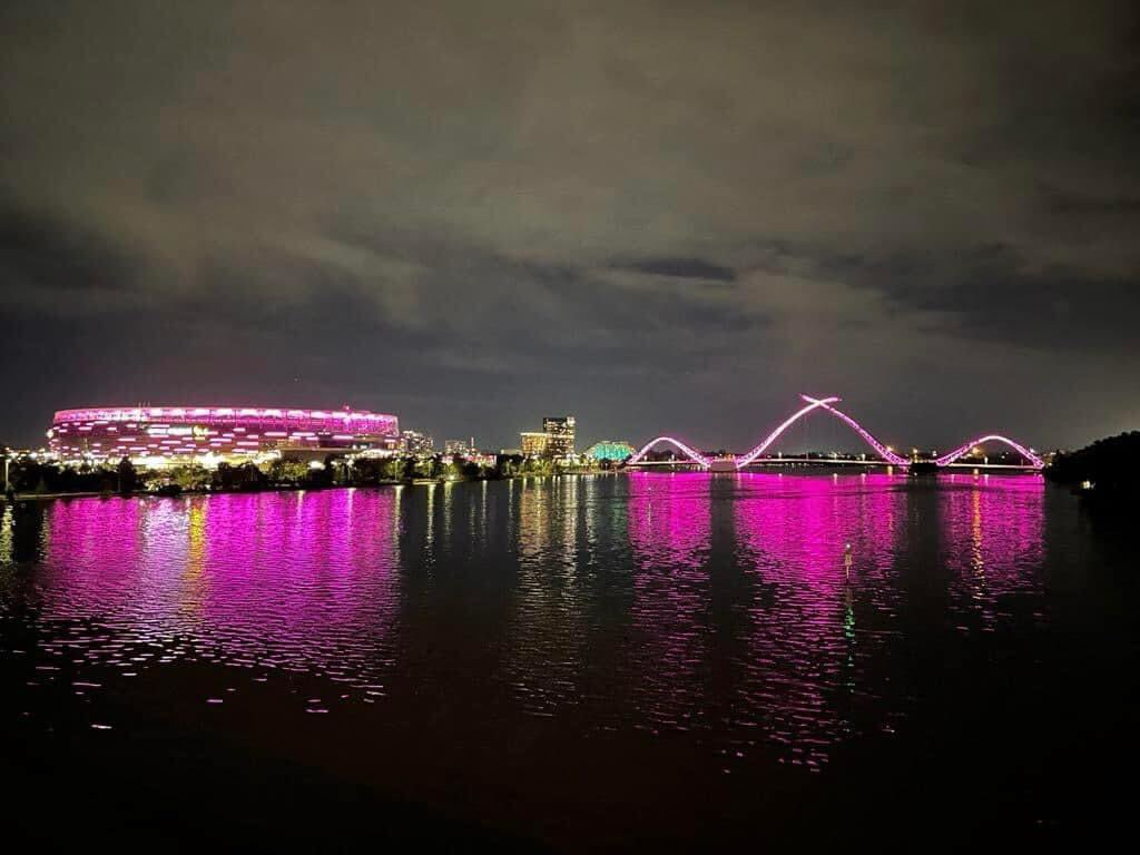 Perth landmarks lit up in honour of Olivia Newton-John - tap for more