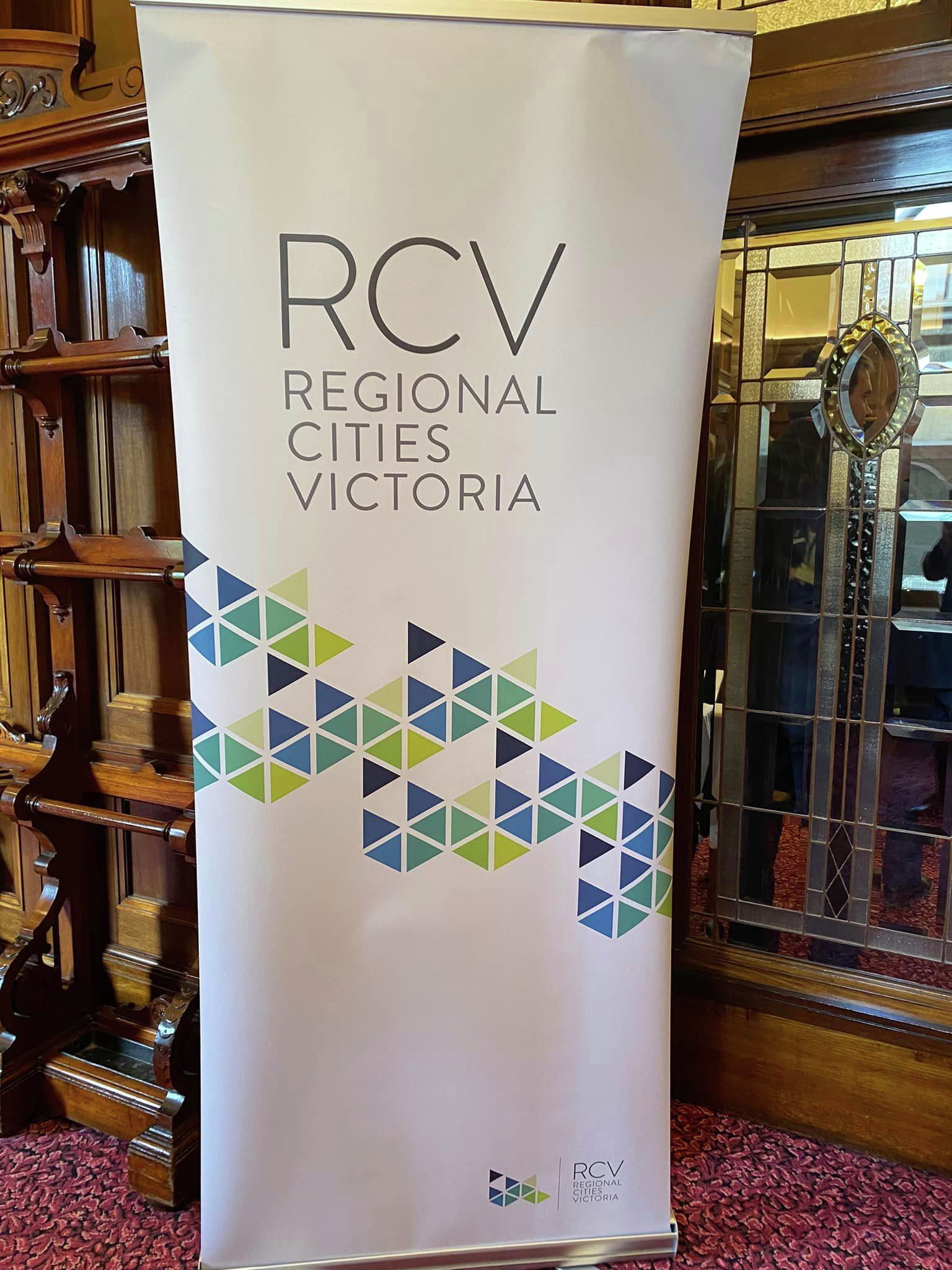 Bendigo and Mildura councils sign memorandum of understanding with Regional Cities Victoria