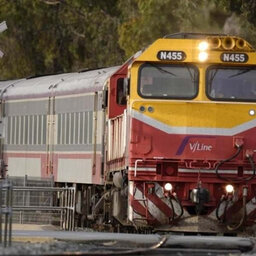 Gippsland commuters avoid V/Line delays as some regions get extreme heat timetables