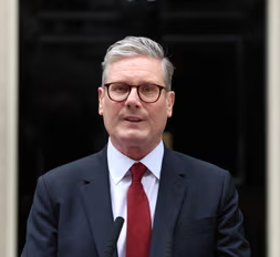 Sir Keir Starmer officially sworn in as new British PM