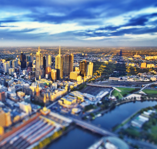 Protests banned outside places of worship in Vic after synagogue fire