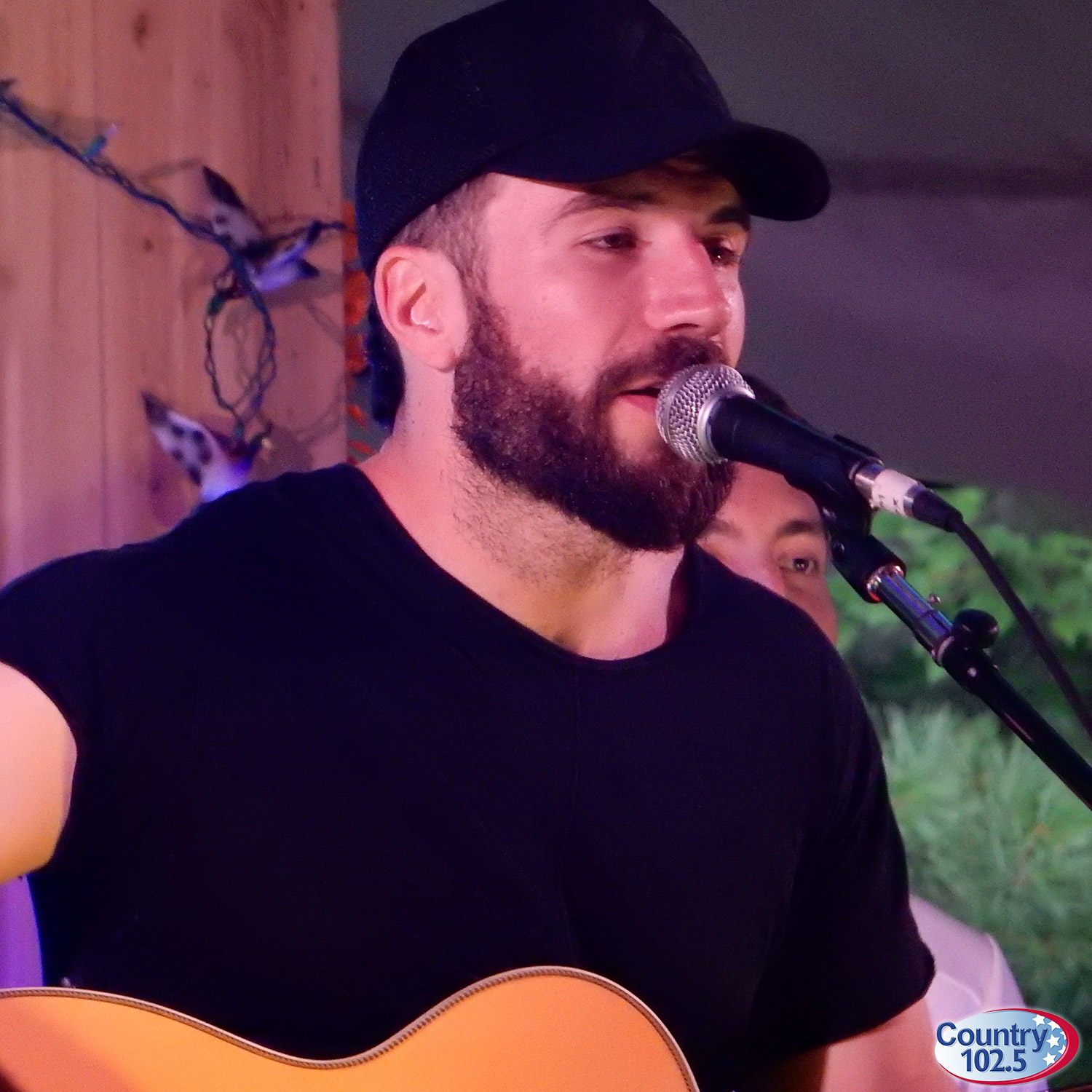 Sam Hunt Plays 'Good Sam Hunting' With Kruser