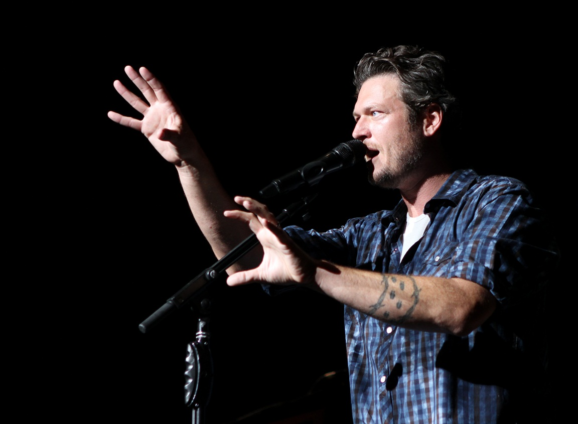 Blake Shelton Talks About New Song, "No Body"