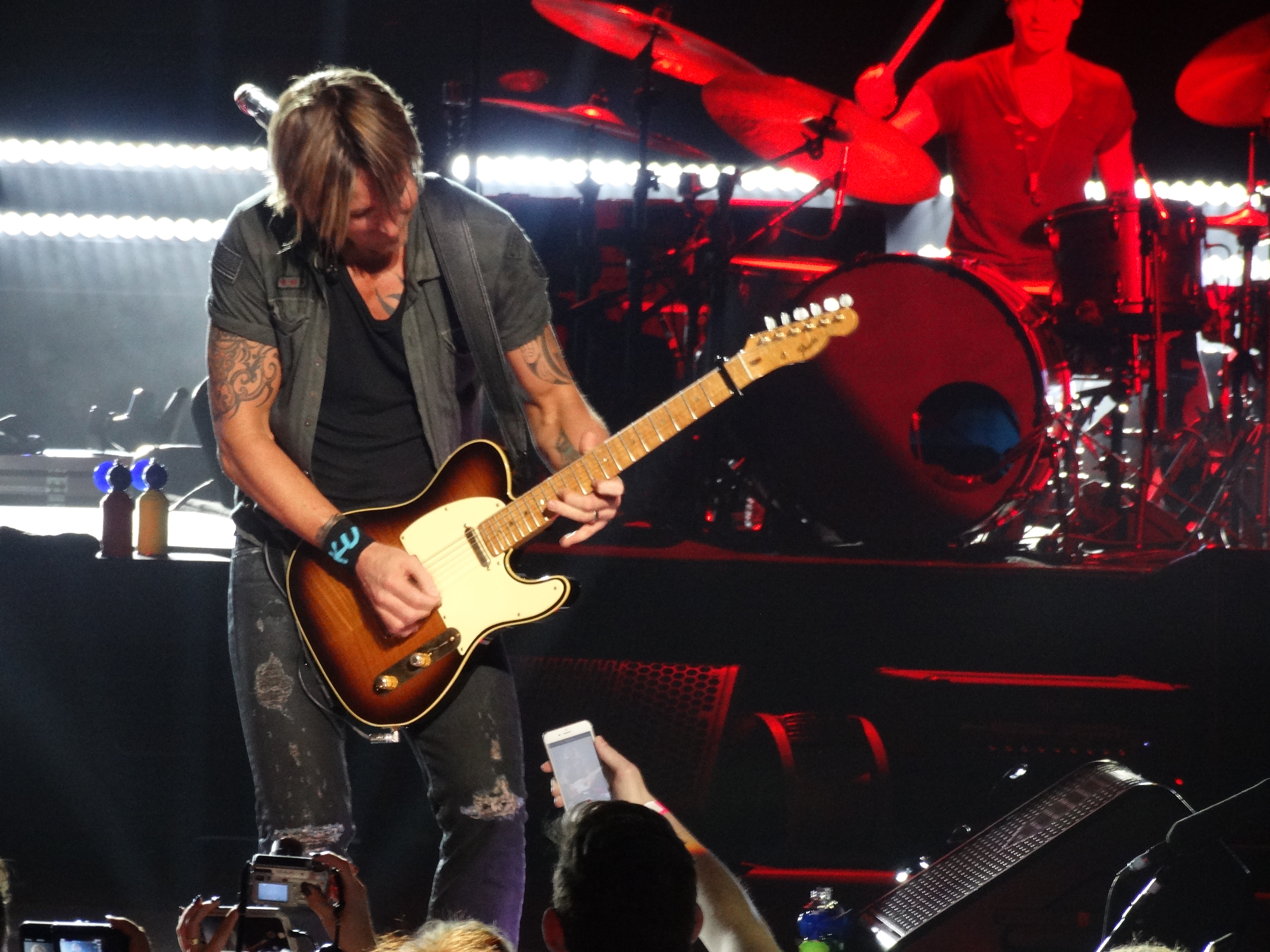 Keith Urban (Story About "Wild Hearts")