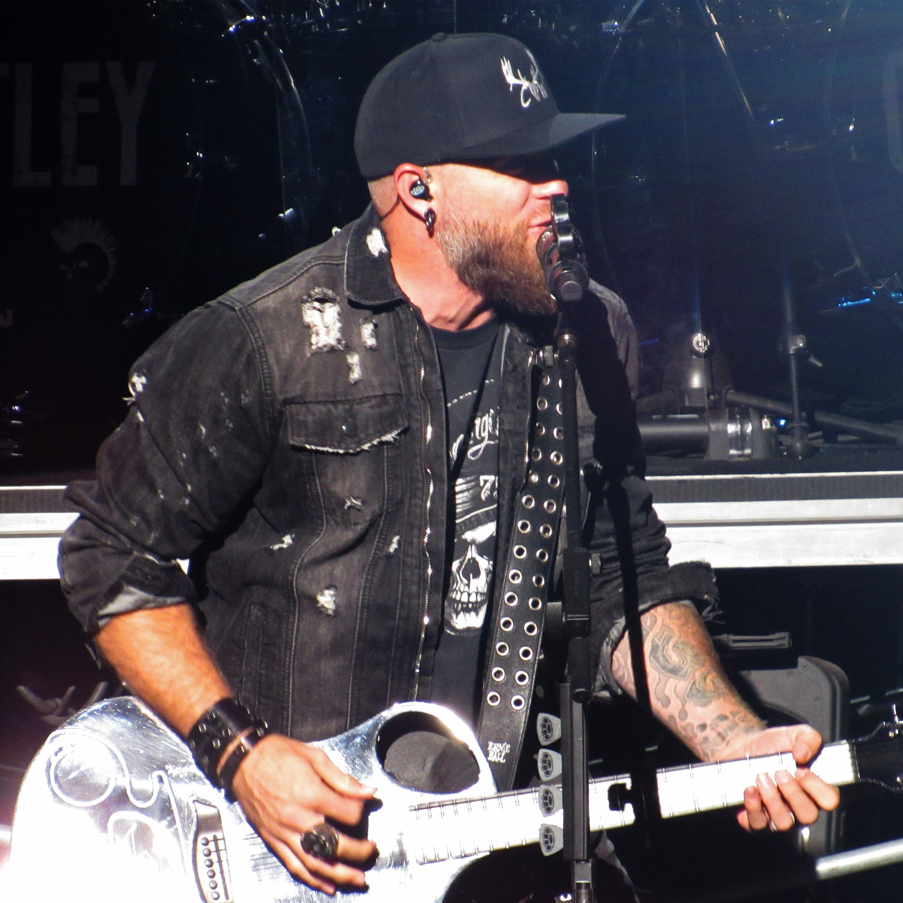 Brantley Gilbert - Halloween Worst Dressed