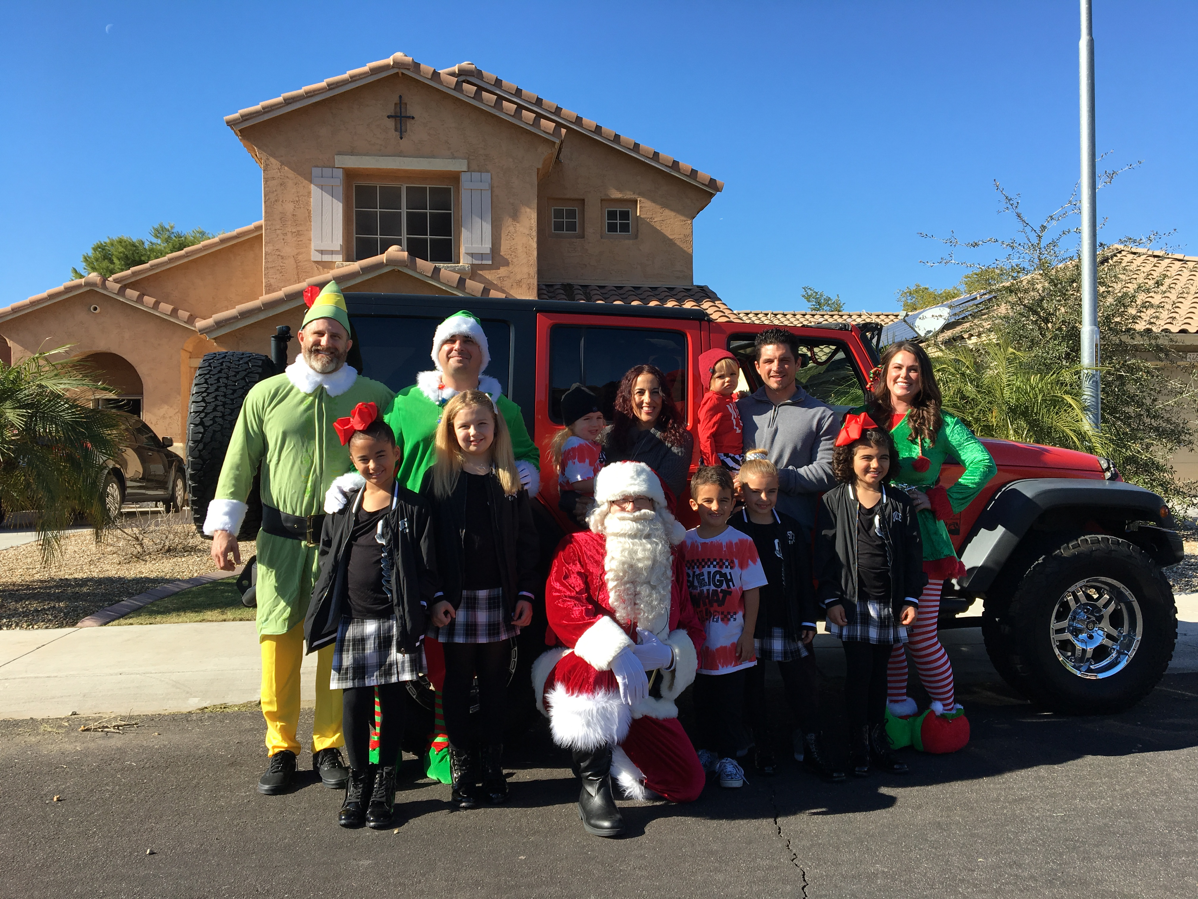 Santa visits Peoria firefighter and his family