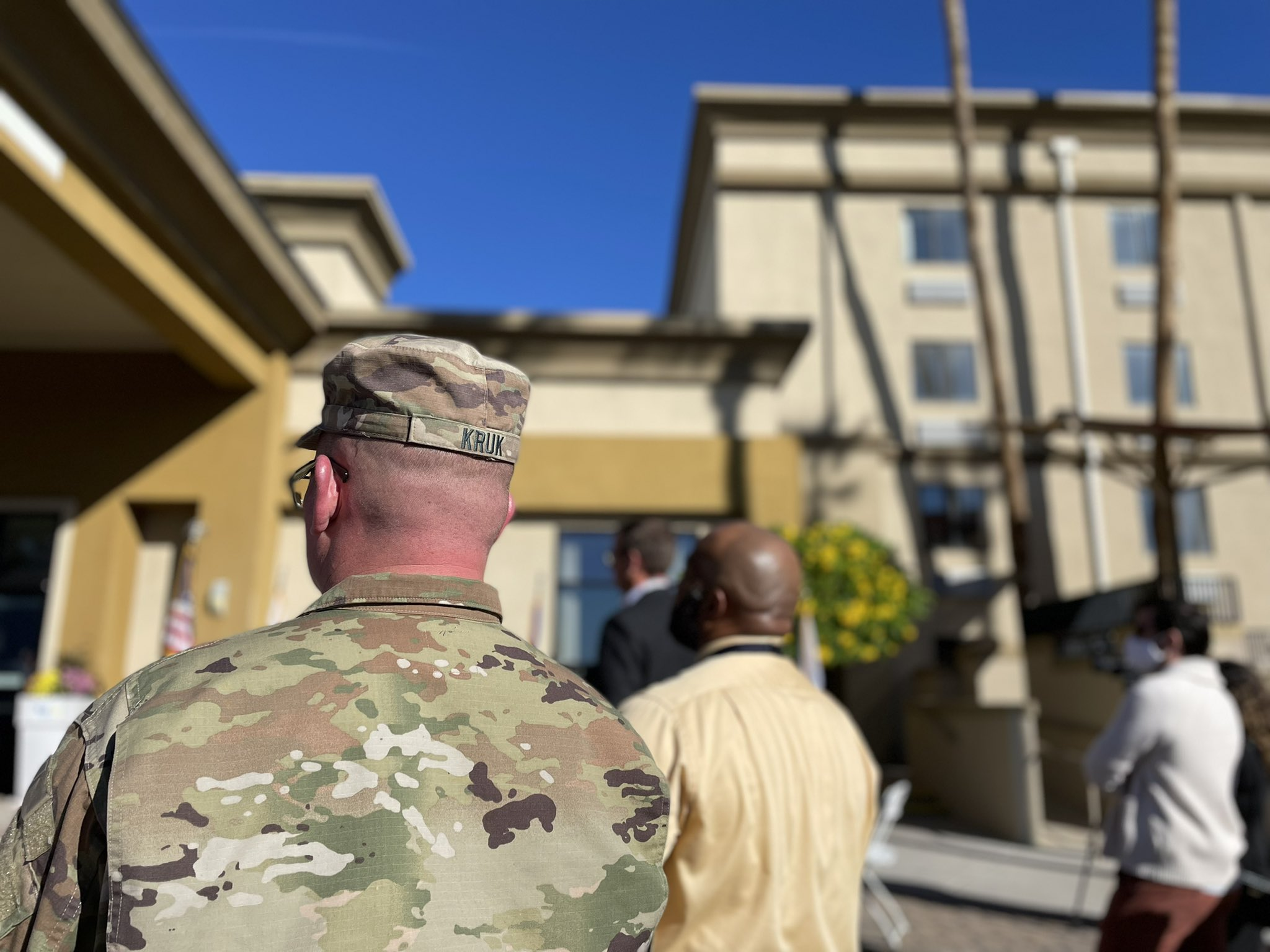 Former Phoenix hotel to house homeless veterans