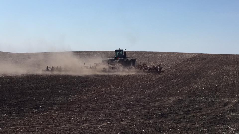 Morning Ag News, March 26, 2021: Producers get an early start on field work
