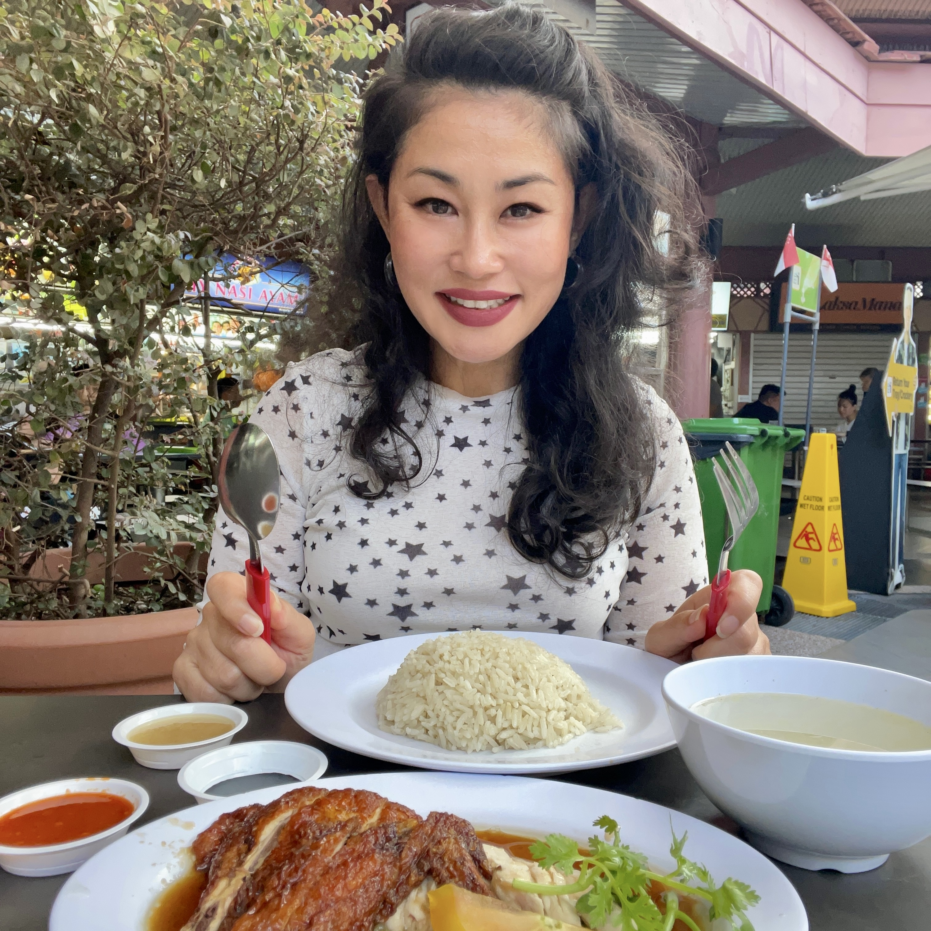 FANTASTIC HALAL HAINANESE CHICKEN RICE!