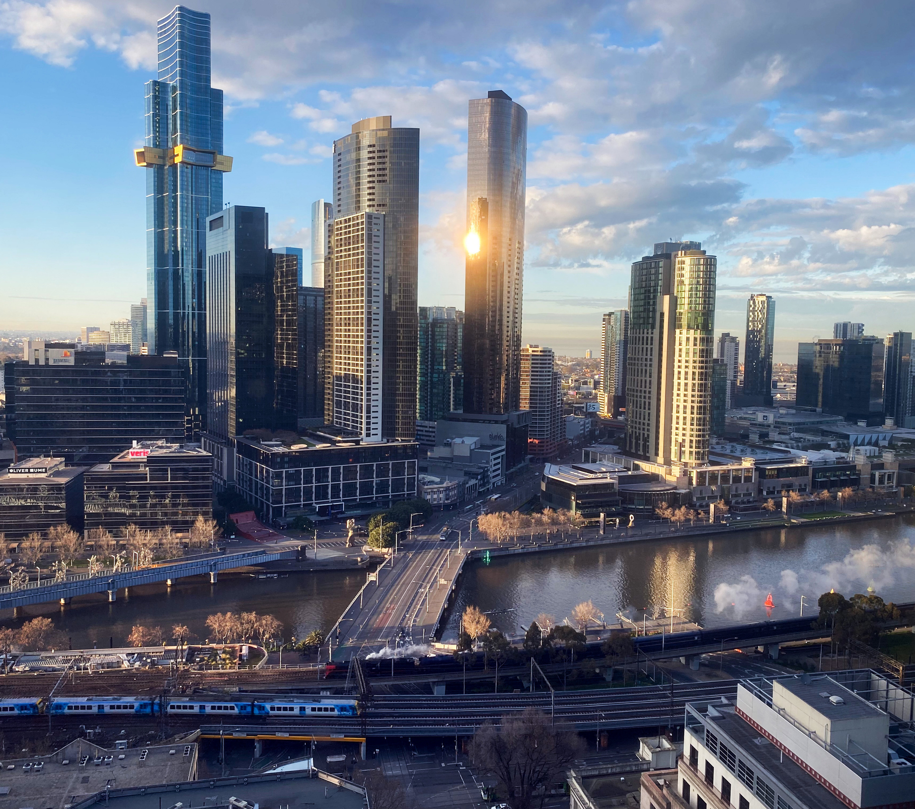 4BC Brekky in Melbourne: What struck the team about Melbourne's city