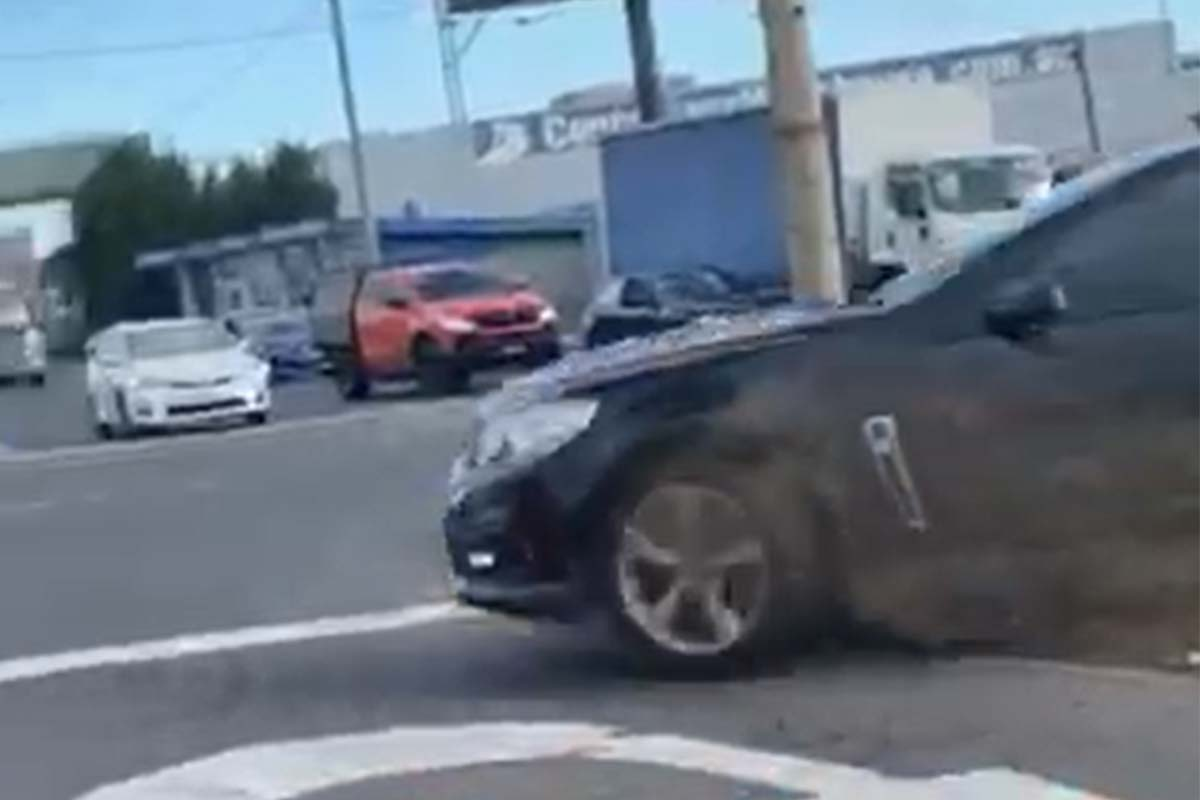 Two men charged over wild pursuit and police car ramming in Melbourne's north