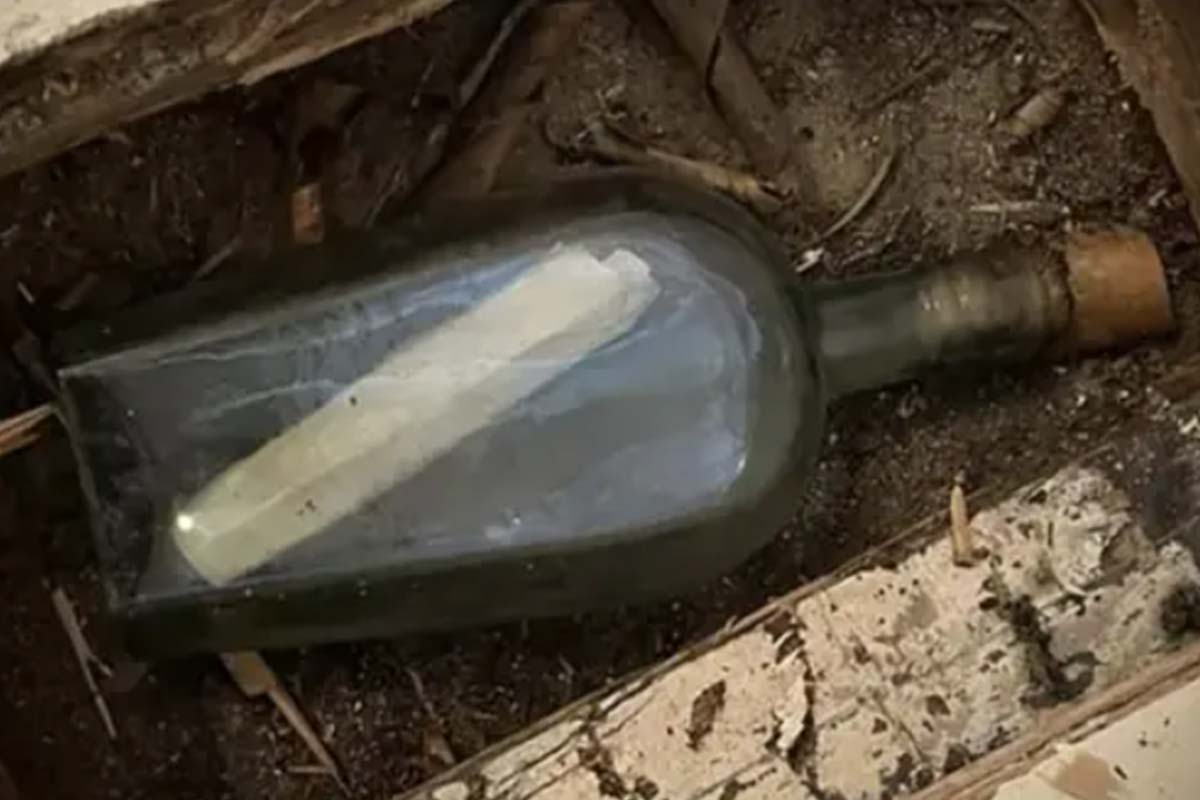 Plumber finds a 135-year-old message in a bottle