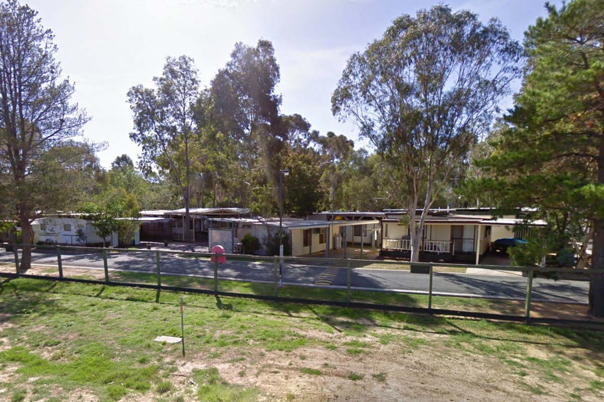 Annual site holders booted from Echuca caravan park