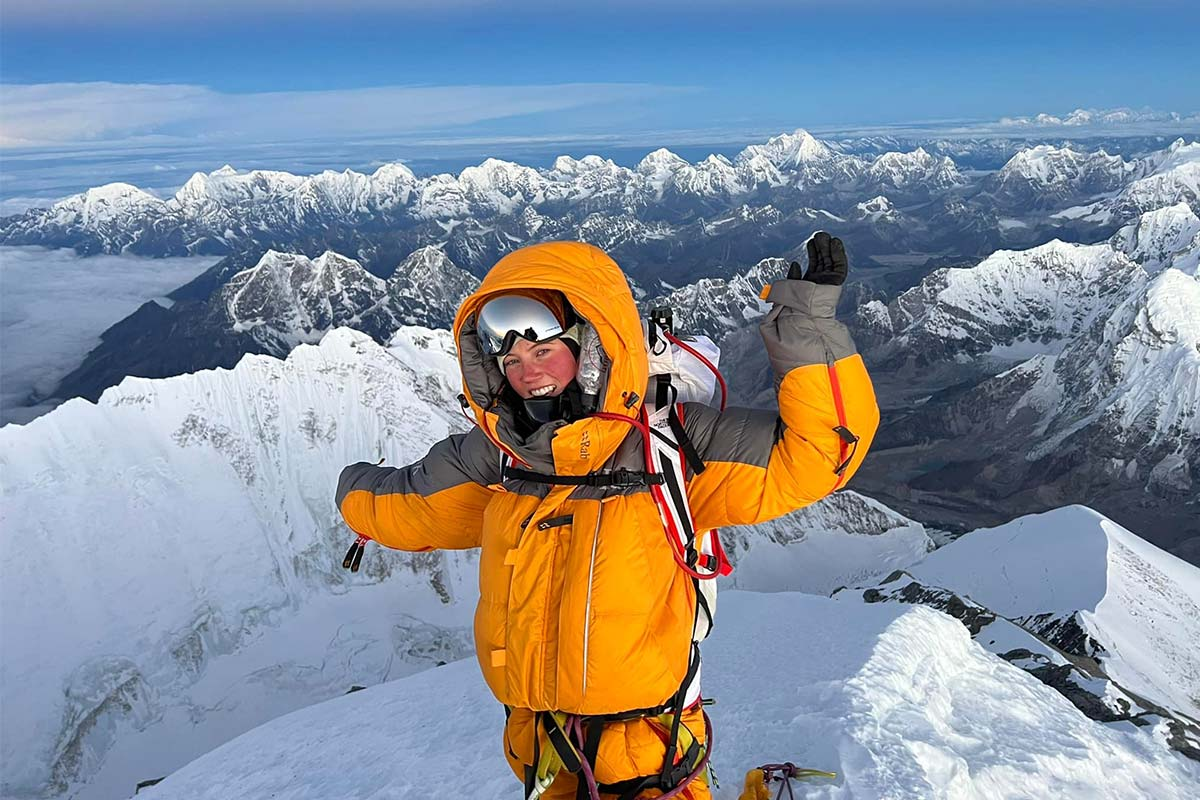 Melbourne teen becomes youngest Australian to scale Mt Everest