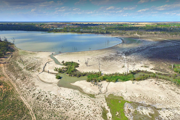 Fresh concerns raised over Murray Darling water buyback scheme