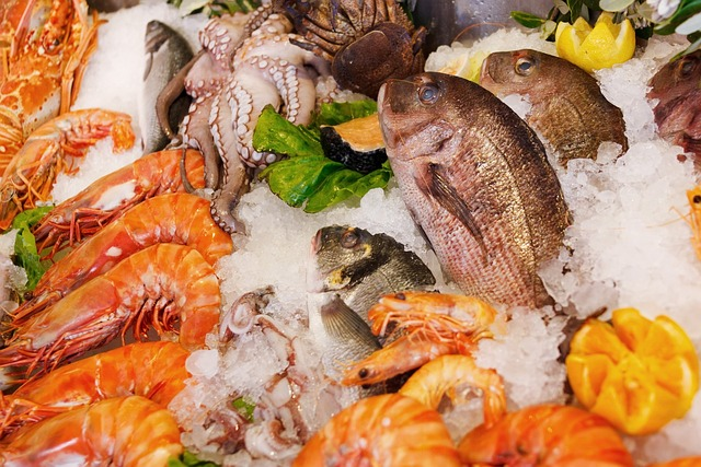 Watching out for the illegal sale of seafood this festive season