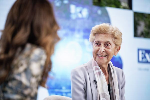 Maria Cândida Rocha e Silva, presidente do Banco Carregosa. Episódio especial ao vivo