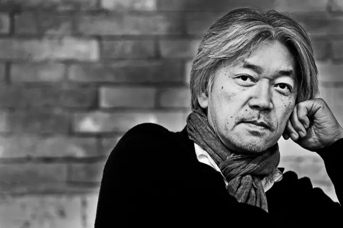 Elegância e dureza: a música de Ryuichi Sakamoto e o novo filme de Marco Martins, 'Great Yarmouth - Provisional Figures'