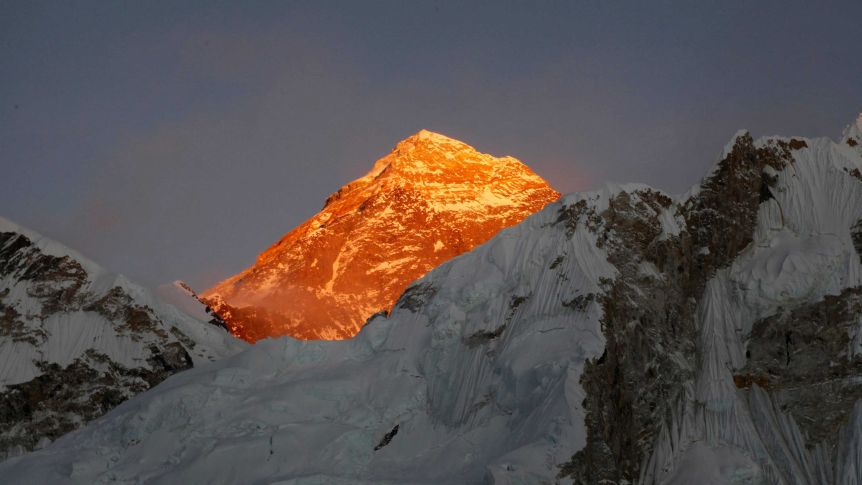 Kya Mt. Everest Bourn Vita pi raha hai?