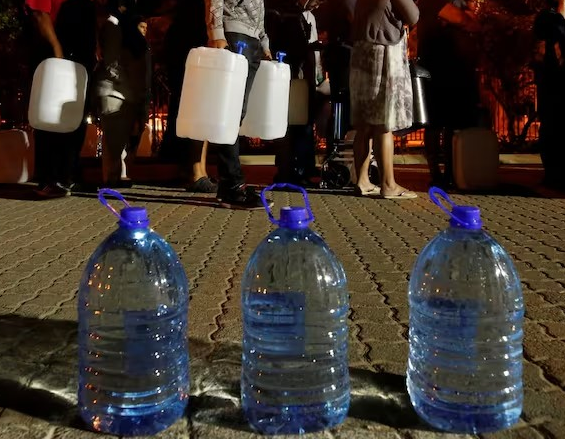 #PODCAST Residents in parts of Shallcross, Savannah Park, Queensburgh & Chatsworth bemoan continued water issues #sabcnews