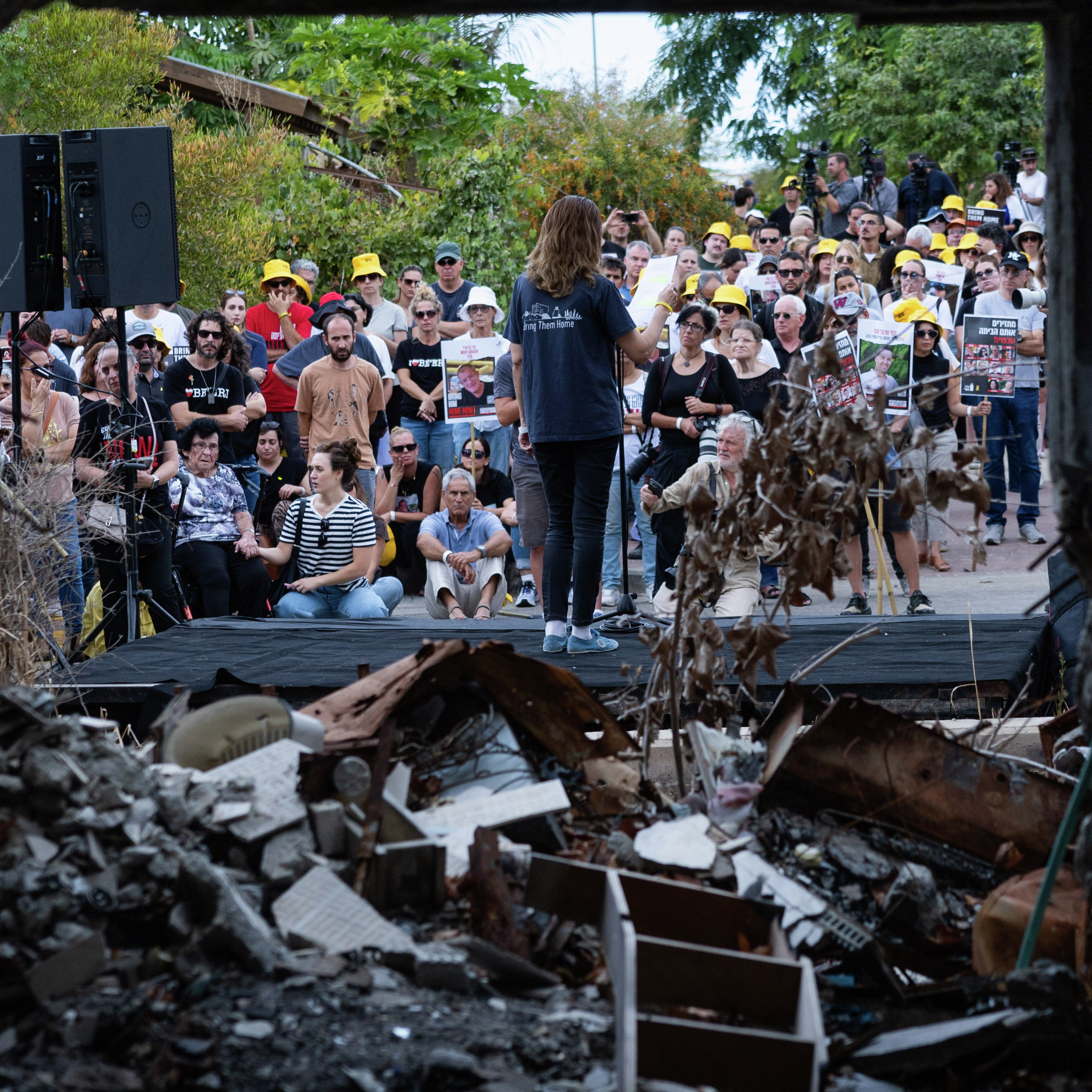 Day 368 - Israelis grieve an open wound in dueling ceremonies