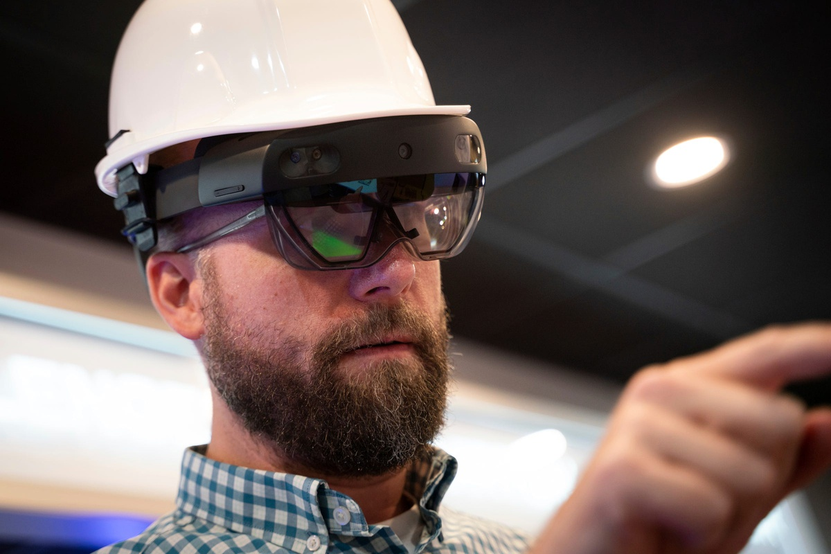 Embrace the Future: Augmented reality is modernizing the employee training world