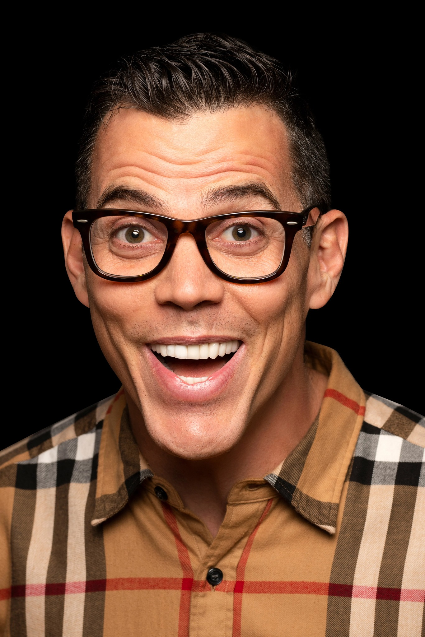 JACKASS: STEVE-O JOINS IST CREW IN STUDIO, SHARES FAVORITE 'ATHLETIC' STORIES