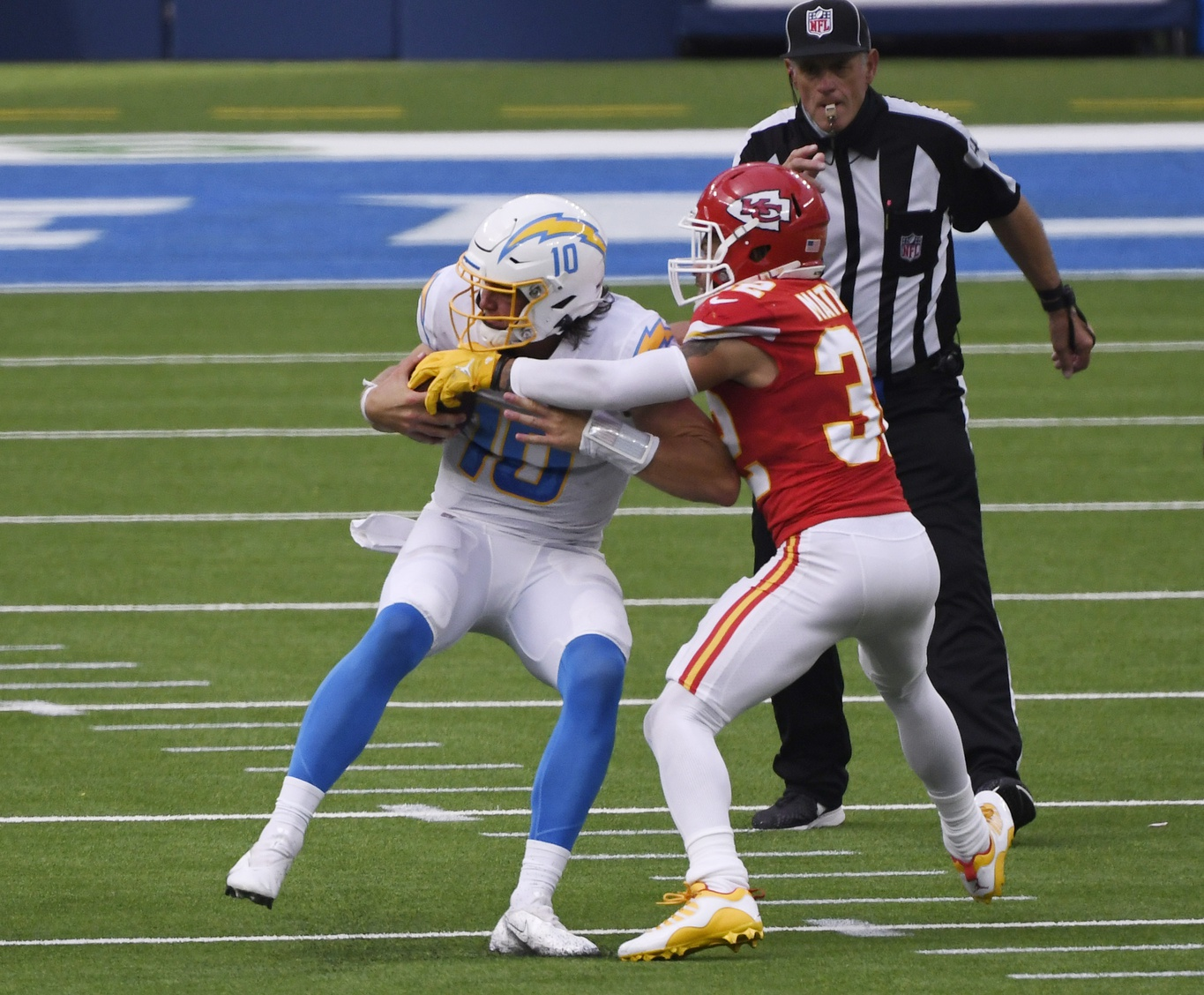 Chiefs Wire Podcast: Preparing for a battle with the Chargers on Sunday | 9-23-21