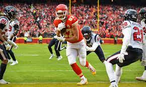 Chiefs Wire Podcast: Chiefs look to clinch AFC West in Week 15 vs. Texans | 12-15-22