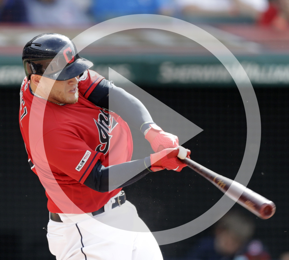 Roberto Perez's power surge is boosting the Indians