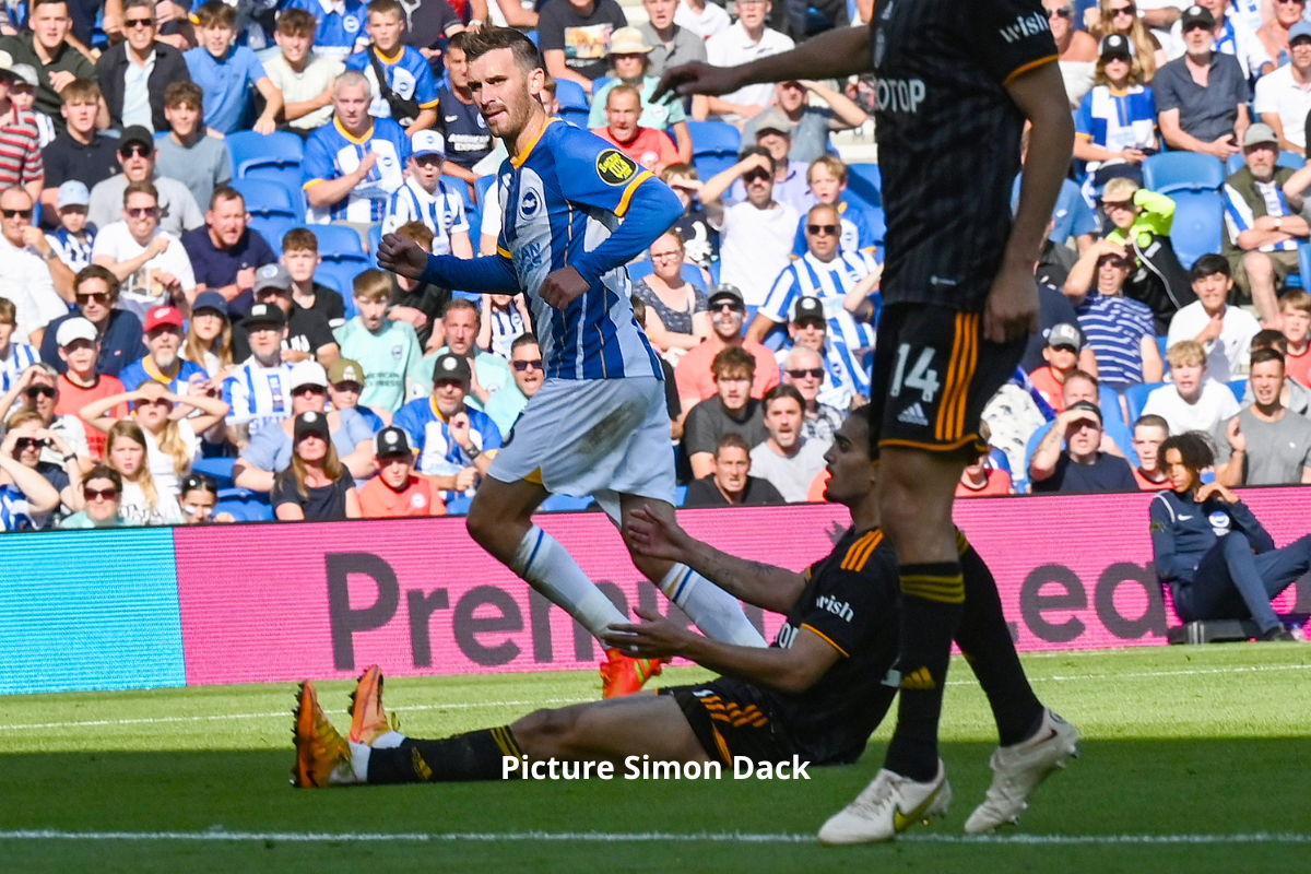 Brian Owen reviews Albion's 1-0 win over Leeds - and transfer latest