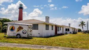 Four groups make pitches to use old Coast Guard barracks at Jupiter lighthouse