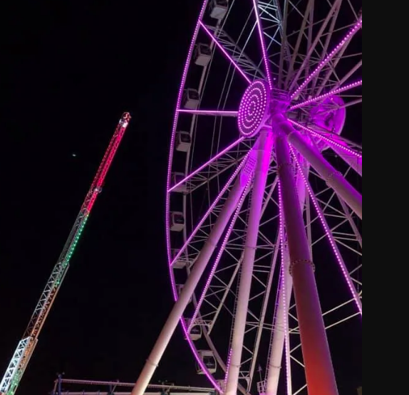 Group gets trapped at the top of the SkyWheel in Panama City Beach