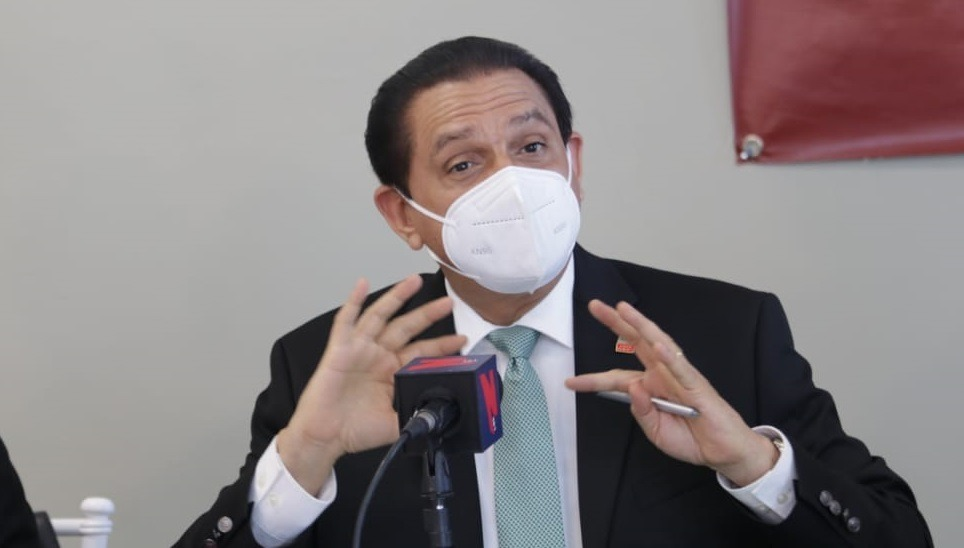 Llamada del ministro de Salud, Daniel Rivera