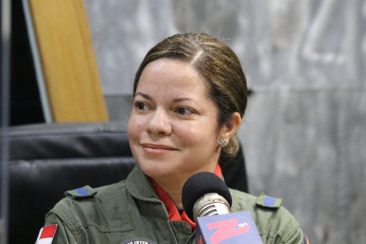 María Tejada afirma “es un gran orgullo” ser la primera mujer en comandar Escuadrón de Combate de la Fuerza Aérea