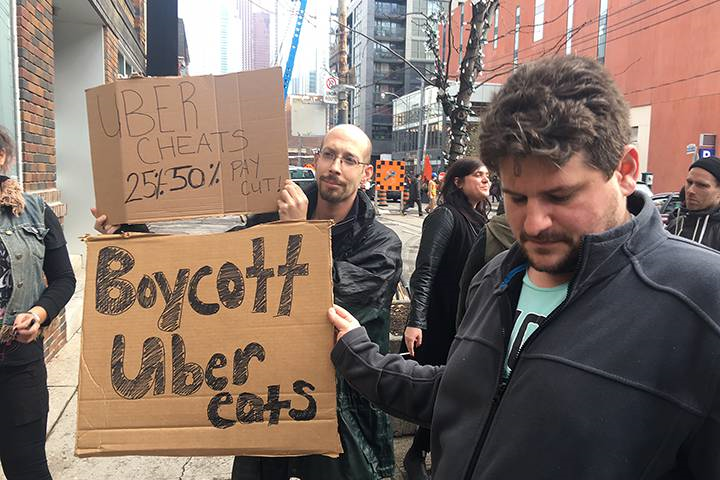 Toronto UberEATS Drivers Protest Rate Cut