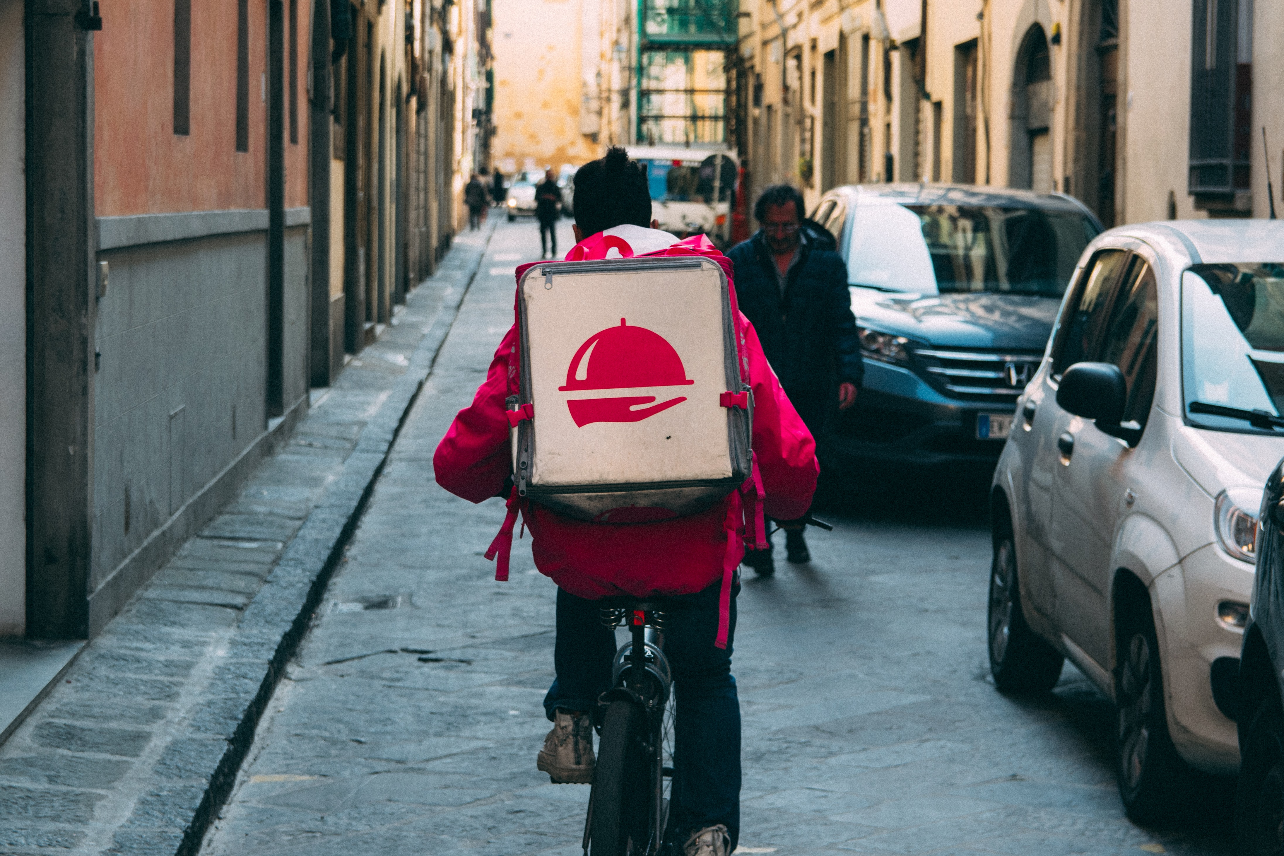 Foodora couriers declared 'dependent contractors,' win right to unionize