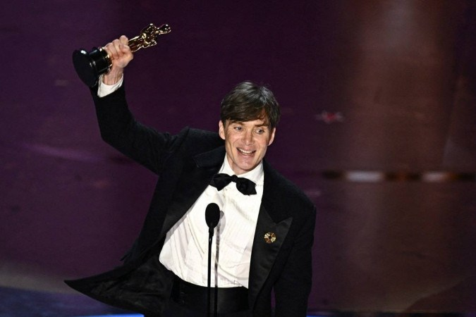 Cillian Murphy vence prêmio de melhor ator do Oscar 2024