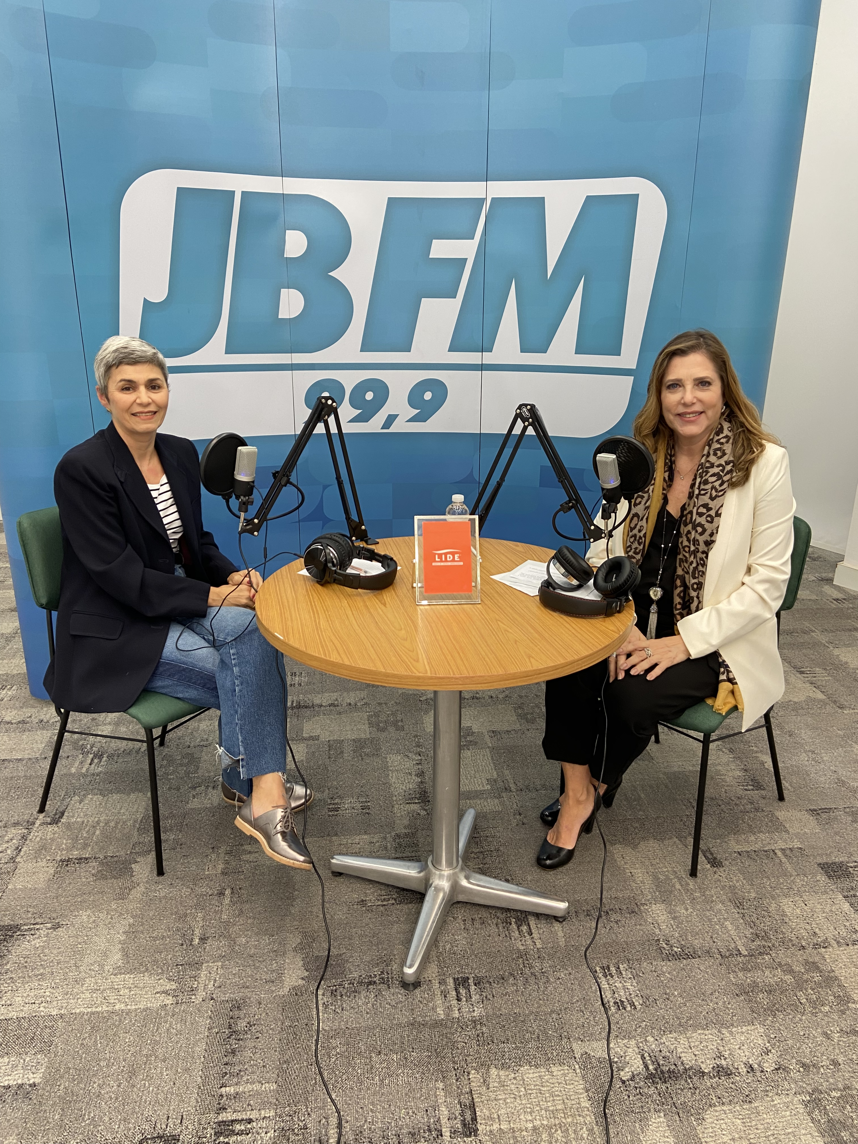 Entrevista com Renata Jordão, diretora de atendimento da FleishmanHillard Brasil, uma das maiores agências de relações públicas do mundo