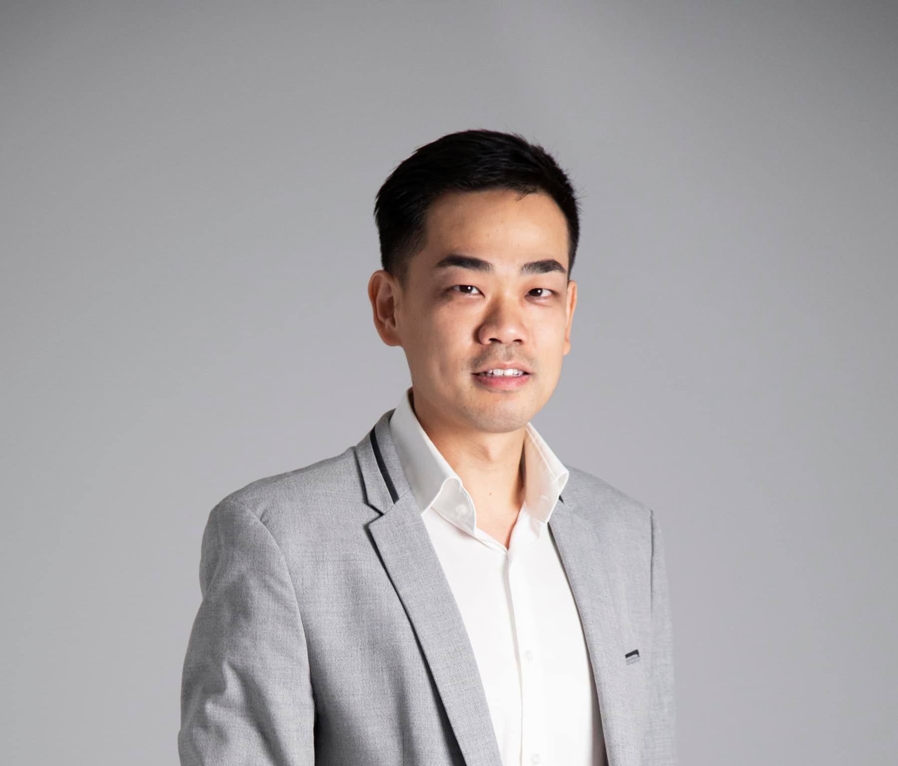 Under the Radar: In conversation with the CEO of Southeast Asia’s largest online car retailer Carro - its IPO plans, unicorn status, S$1.3 billion run rate revenue in FY2022, delivering another two times revenue growth in FY 2023, Expansion in Southeast Asia and Japan, Subscription service for used cars in Japan