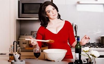 Interview with Rae Isbester of ‘Nigella: Love Bites’ for the Melbourne Fringe Festival